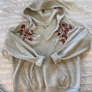 American eagle sweatshirt!